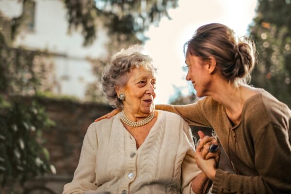 Best Medical Alert Systems for Aging Parents Living Alone